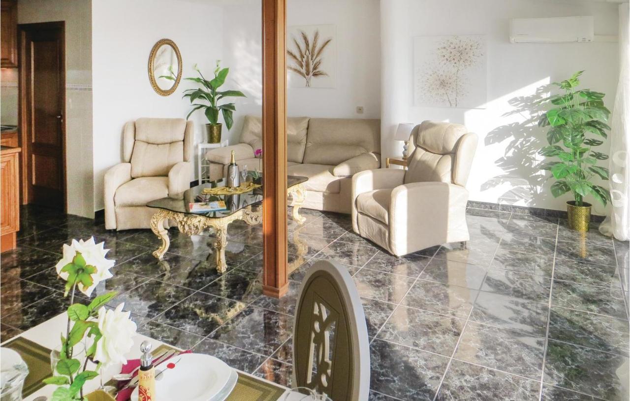 2 Bedroom Stunning Apartment In טורבייחה מראה חיצוני תמונה
