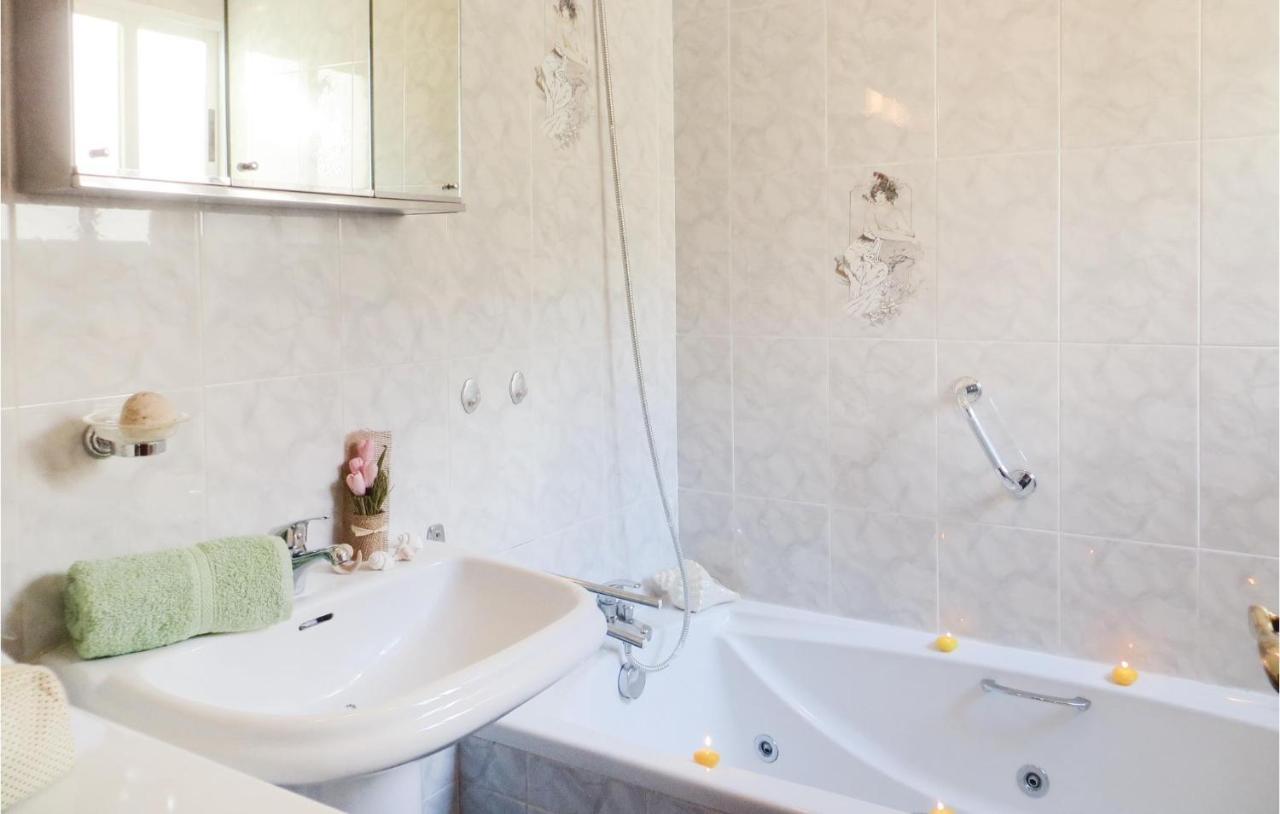 2 Bedroom Stunning Apartment In טורבייחה מראה חיצוני תמונה